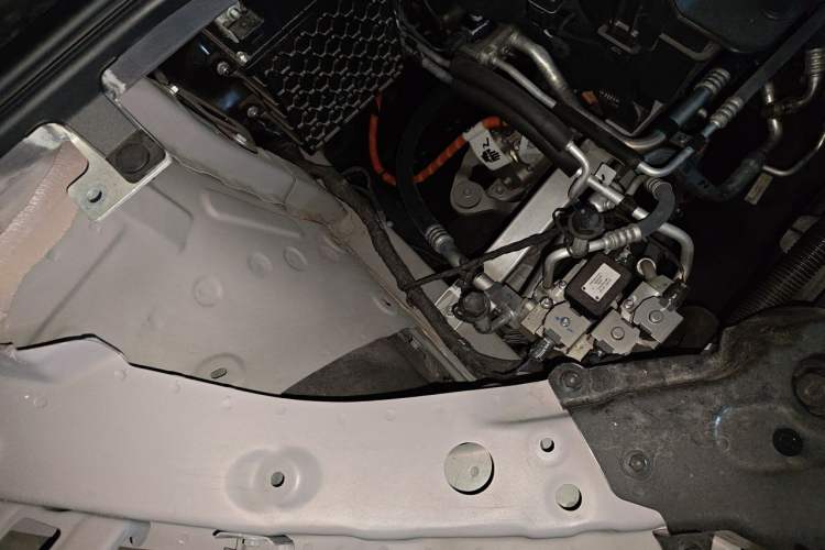 Used ONVO L60 2025 Model—60 kWh Rear-Wheel-Drive Version Engine Bay Right