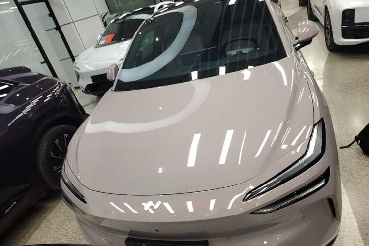 Used ONVO L60 2025 Model—60 kWh Rear-Wheel-Drive Version Front