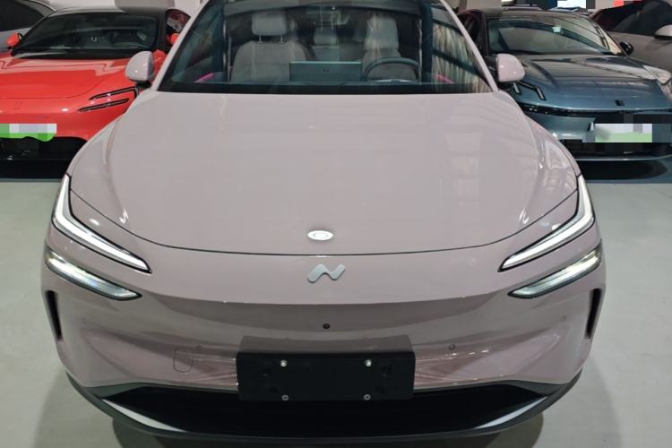 Used ONVO L60 2025 Model—60 kWh Rear-Wheel-Drive Version Front