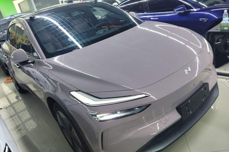 Used ONVO L60 2025 Model—60 kWh Rear-Wheel-Drive Version Front Right 45 Deg