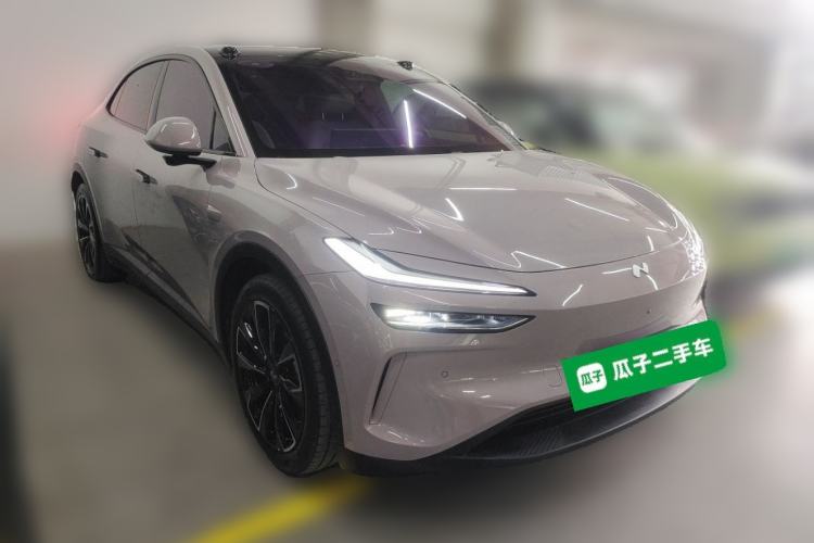 Used ONVO L60 2025 Model—60 kWh Rear-Wheel-Drive Version Front Right 45 Deg