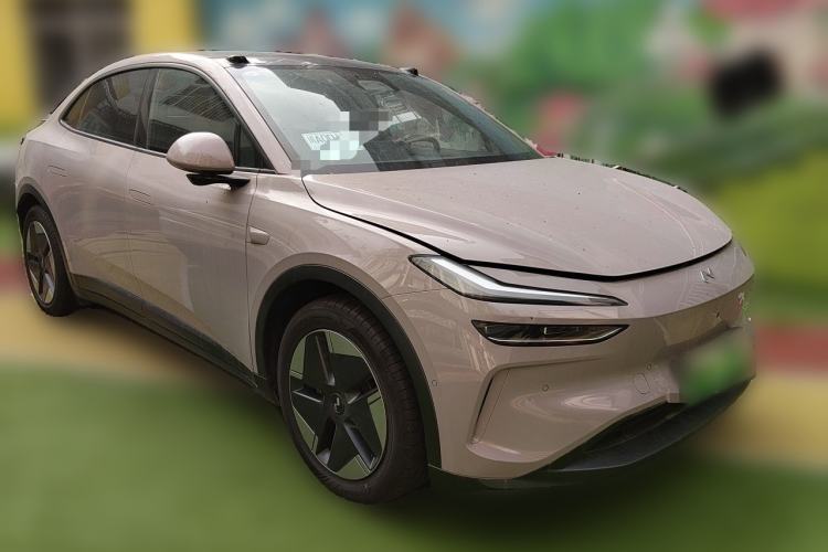 Used ONVO L60 2025 Model—60 kWh Rear-Wheel-Drive Version Front Right 45 Deg