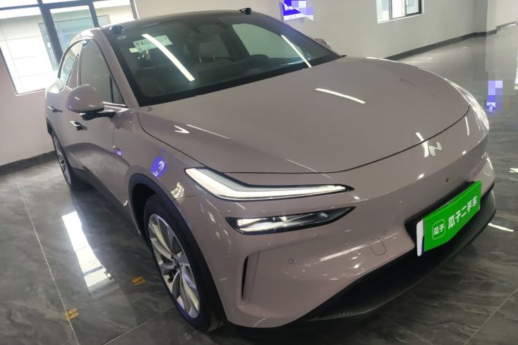 Used ONVO L60 2025 Model—60 kWh All-Wheel-Drive Version Front Right 45 Deg