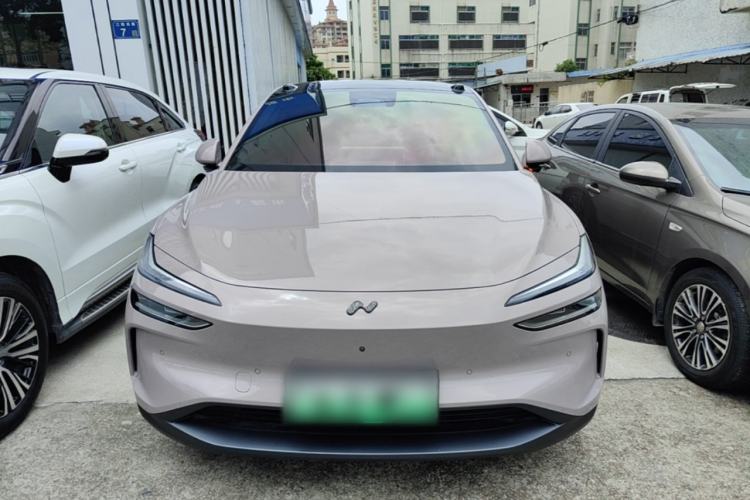 Used ONVO L60 2025 Model—60 kWh All-Wheel-Drive Version Front