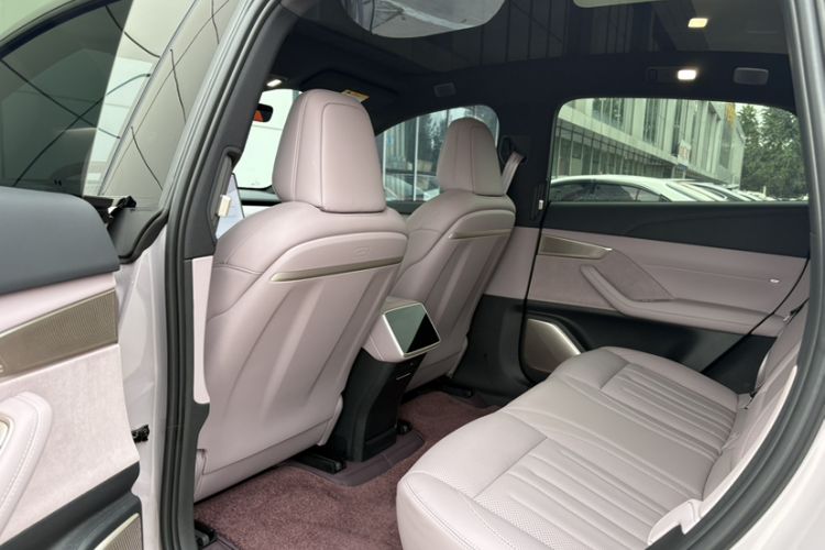 Used ONVO L60 2025 Model—85 kWh Rear-Wheel-Drive Version Interior 1