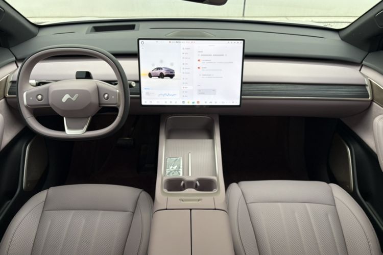 Used ONVO L60 2025 Model—85 kWh Rear-Wheel-Drive Version Interior 4