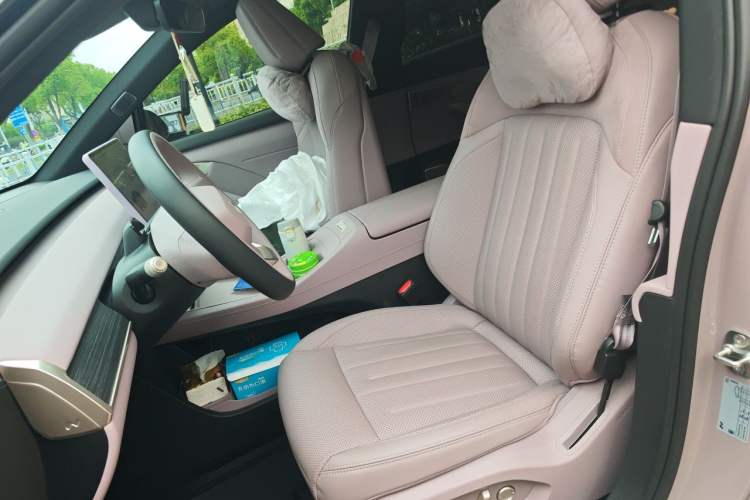 Used ONVO L60 2025 Model—60 kWh Rear-Wheel-Drive Version Left Front Seat