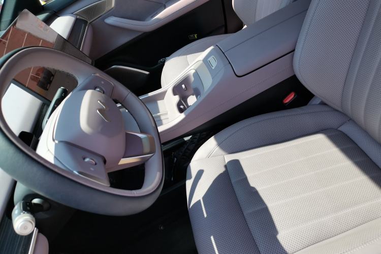 Used ONVO L60 2025 Model—60 kWh Rear-Wheel-Drive Version Left Front Seat