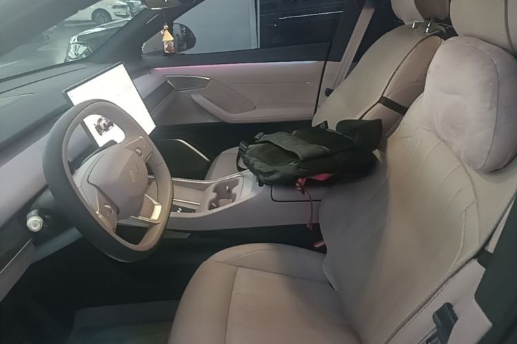 Used ONVO L60 2025 Model—60 kWh Rear-Wheel-Drive Version Left Front Seat