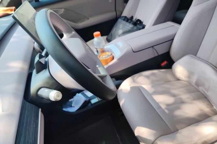 Used ONVO L60 2025 Model—60 kWh Rear-Wheel-Drive Version Left Front Seat