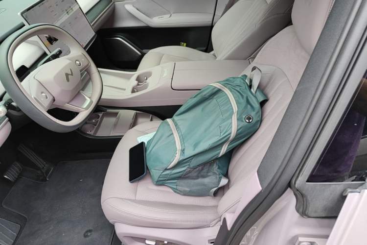 Used ONVO L60 2025 Model—60 kWh All-Wheel-Drive Version Left Front Seat