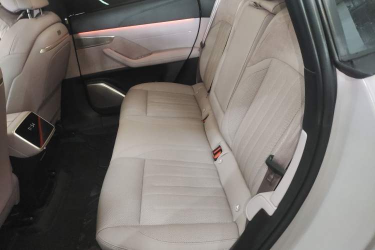 Used ONVO L60 2025 Model—60 kWh Rear-Wheel-Drive Version Left Rear Seat