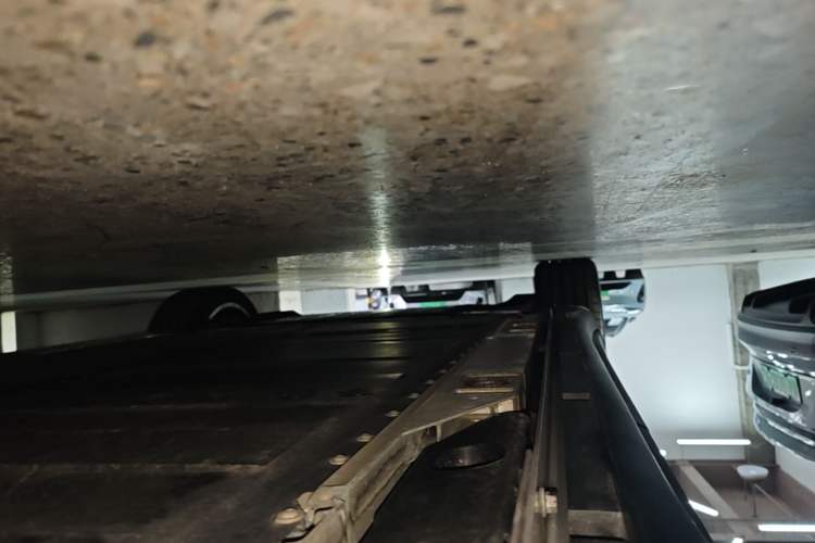Used ONVO L60 2025 Model—60 kWh Rear-Wheel-Drive Version Left Side Sill