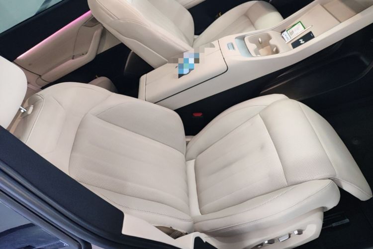 Used ONVO L60 2025 Model—60 kWh All-Wheel-Drive Version Right Front Seat