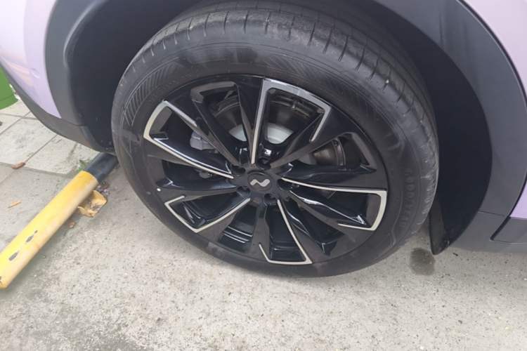 Used ONVO L60 2025 Model—60 kWh Rear-Wheel-Drive Version Right Rear Wheel Hub
