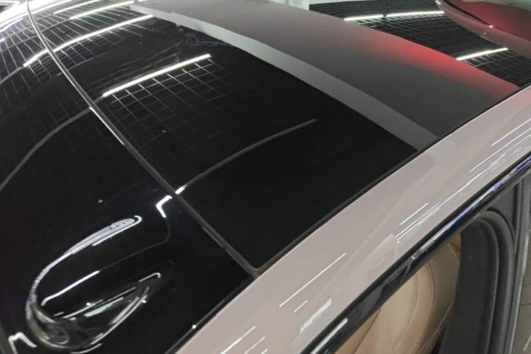 Used ONVO L60 2025 Model—60 kWh All-Wheel-Drive Version Roof
