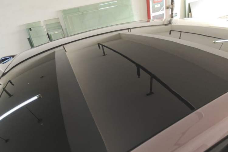 Used ONVO L60 2025 Model—60 kWh All-Wheel-Drive Version Roof