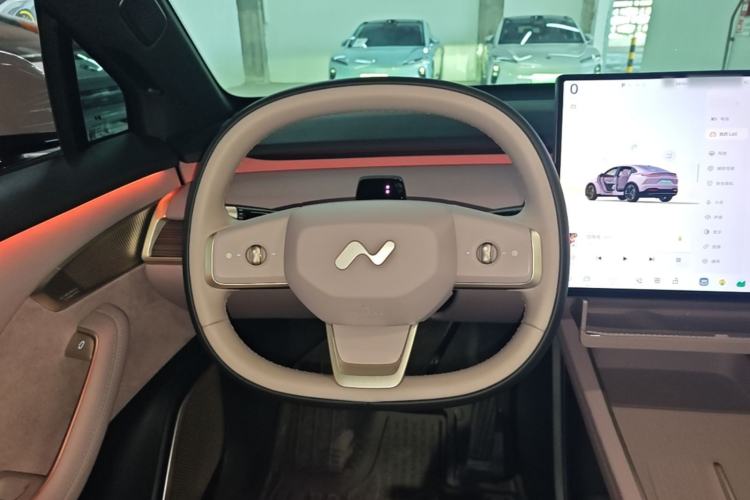 Used ONVO L60 2025 Model—60 kWh Rear-Wheel-Drive Version Steering Wheel