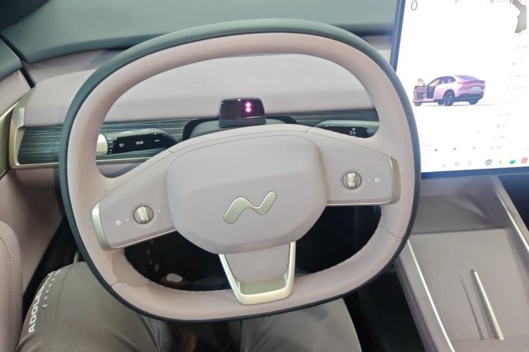 Used ONVO L60 2025 Model, 60kWh Violet Limited Edition Steering Wheel