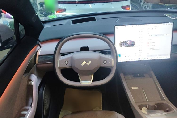 Used ONVO L60 2025 Model—60 kWh Rear-Wheel-Drive Version Steering Wheel
