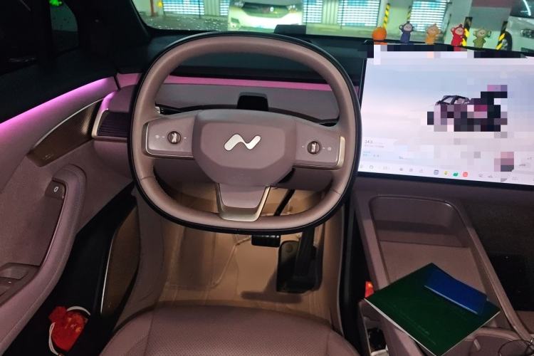 Used ONVO L60 2025 Model—60 kWh Rear-Wheel-Drive Version Steering Wheel