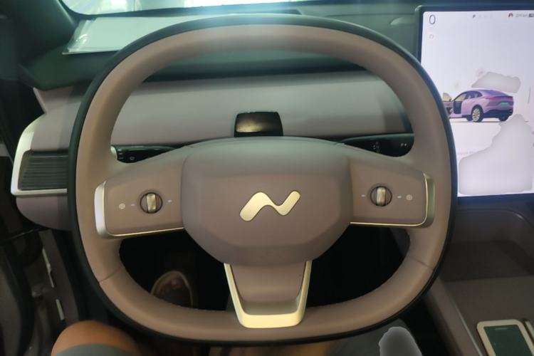 Used ONVO L60 2025 Model—60 kWh All-Wheel-Drive Version Steering Wheel