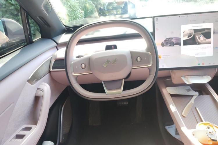 Used ONVO L60 2025 Model—60 kWh Rear-Wheel-Drive Version Steering Wheel