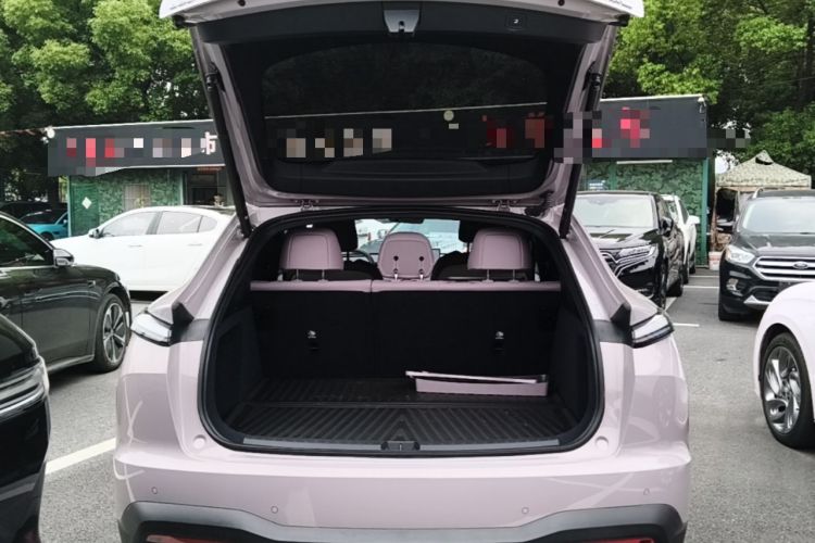 Used ONVO L60 2025 Model, 60kWh Violet Limited Edition Trunk