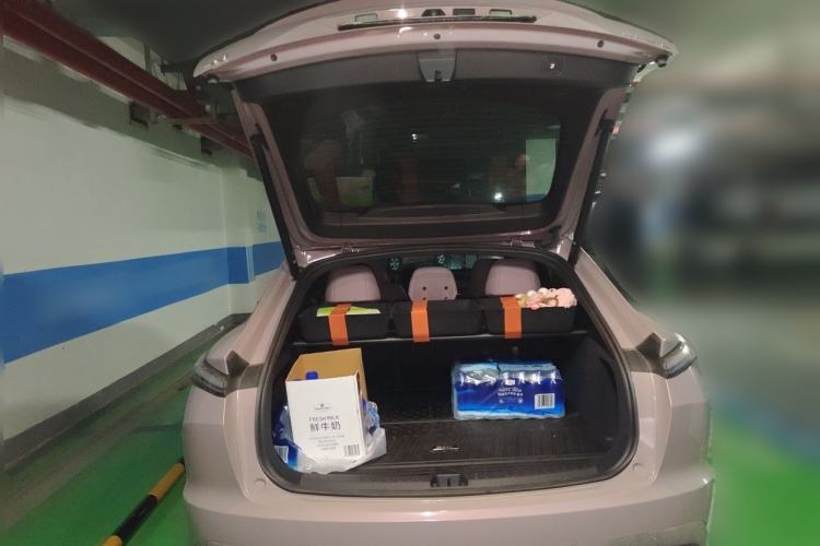 Used ONVO L60 2025 Model—60 kWh Rear-Wheel-Drive Version Trunk