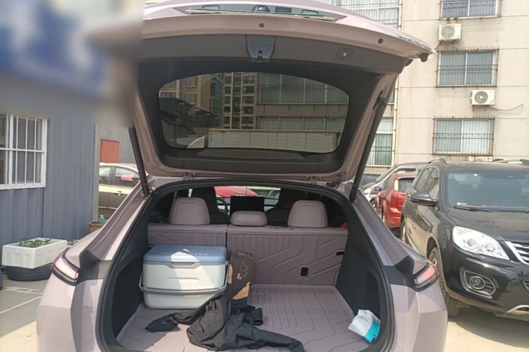 Used ONVO L60 2025 Model—60 kWh Rear-Wheel-Drive Version Trunk