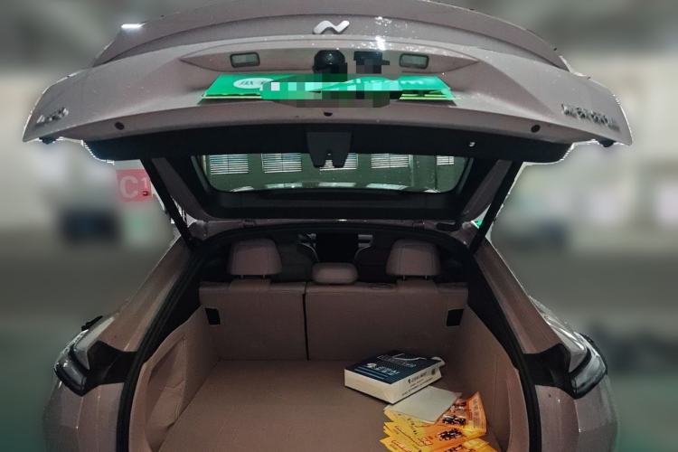 Used ONVO L60 2025 Model—60 kWh Rear-Wheel-Drive Version Trunk