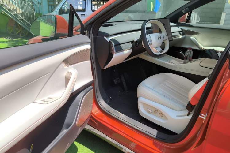 Used ONVO L60 2025 Model—60 kWh Rear-Wheel-Drive Version Driver Seat