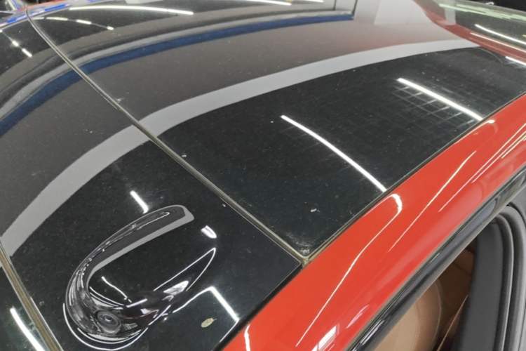 Used ONVO L60 2025 Model—60 kWh All-Wheel-Drive Version Roof