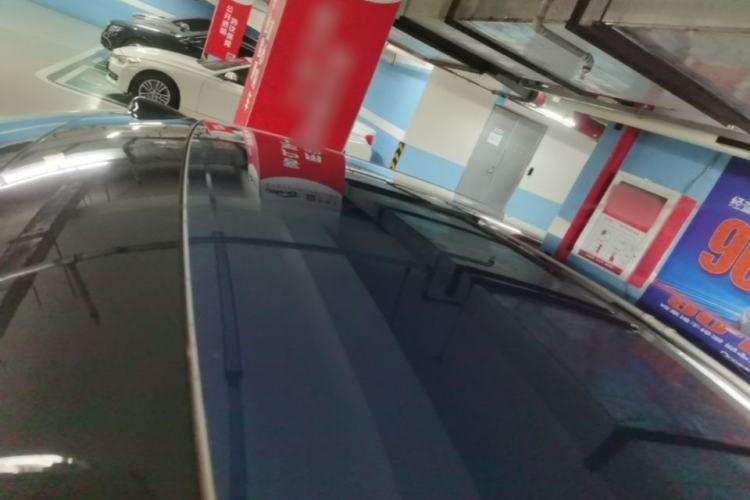 Used ONVO L60 2025 Model—60 kWh Rear-Wheel-Drive Version Roof