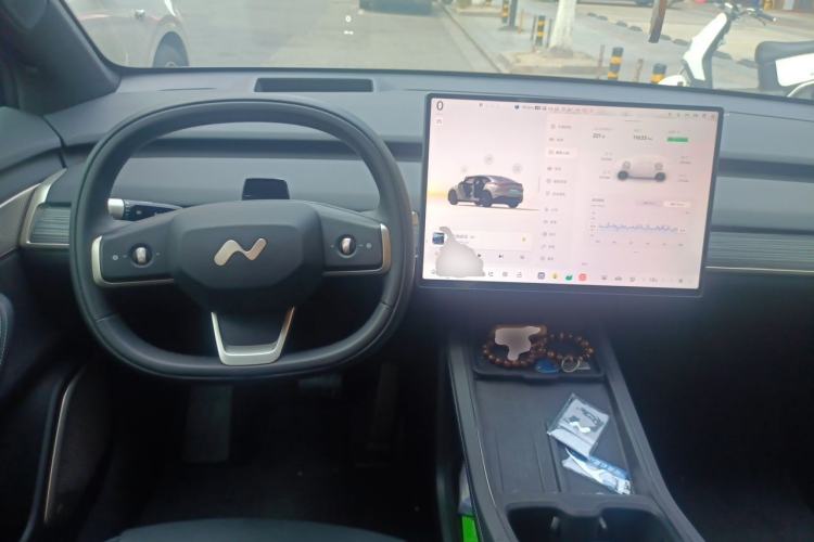 Used ONVO L60 2025 Model—85 kWh Rear-Wheel-Drive Version Center Console