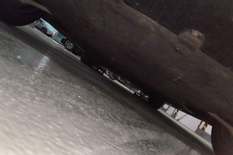 Used ONVO L60 2025 Model—60 kWh Rear-Wheel-Drive Version Chassis Front