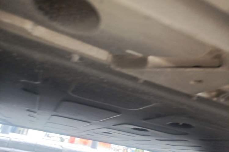 Used ONVO L60 2025 Model—85 kWh Rear-Wheel-Drive Version Chassis Front Left