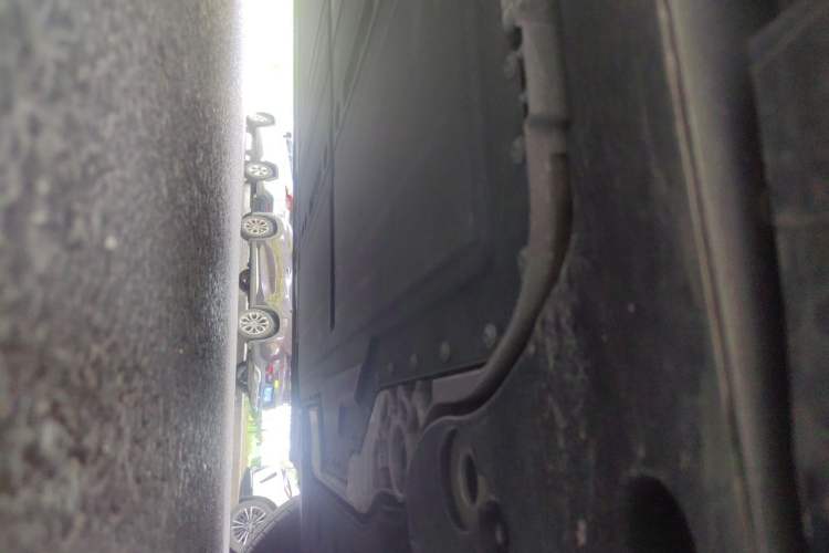 Used ONVO L60 2025 Model—60 kWh Rear-Wheel-Drive Version Chassis Front Right