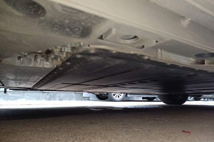 Used ONVO L60 2025 Model—60 kWh Rear-Wheel-Drive Version Chassis Front Right
