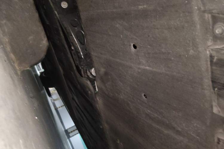 Used ONVO L60 2025 Model—60 kWh Rear-Wheel-Drive Version Chassis Rear