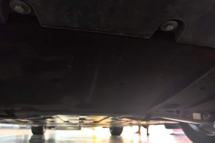 Used ONVO L60 2025 Model—85 kWh Rear-Wheel-Drive Version Chassis Rear