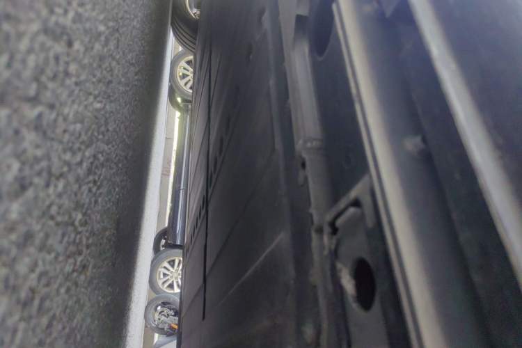 Used ONVO L60 2025 Model—60 kWh Rear-Wheel-Drive Version Chassis Rear Left