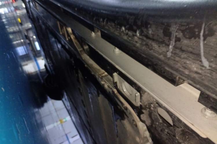 Used ONVO L60 2025 Model—60 kWh All-Wheel-Drive Version Chassis Rear Left