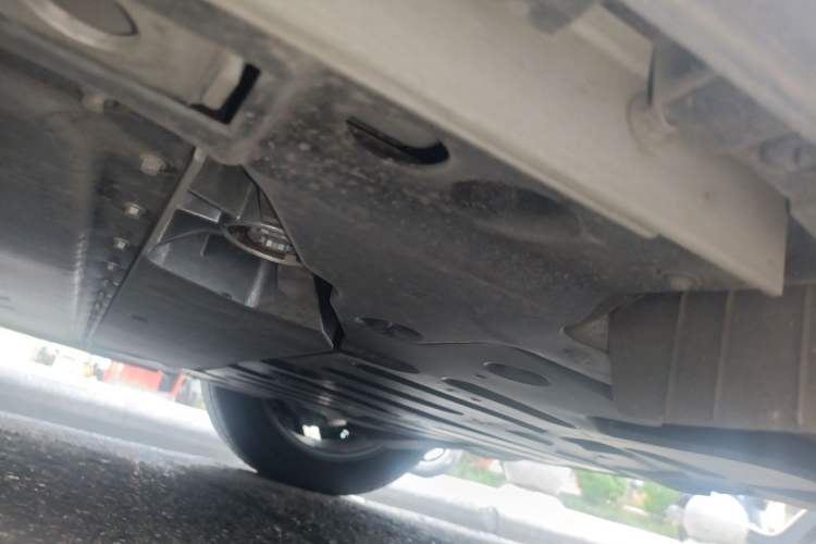 Used ONVO L60 2025 Model—85 kWh Rear-Wheel-Drive Version Chassis Rear Left