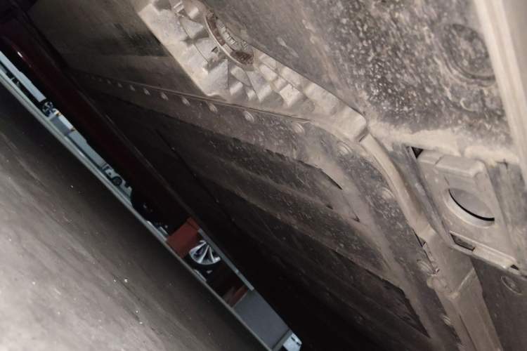 Used ONVO L60 2025 Model—60 kWh Rear-Wheel-Drive Version Chassis Rear Right