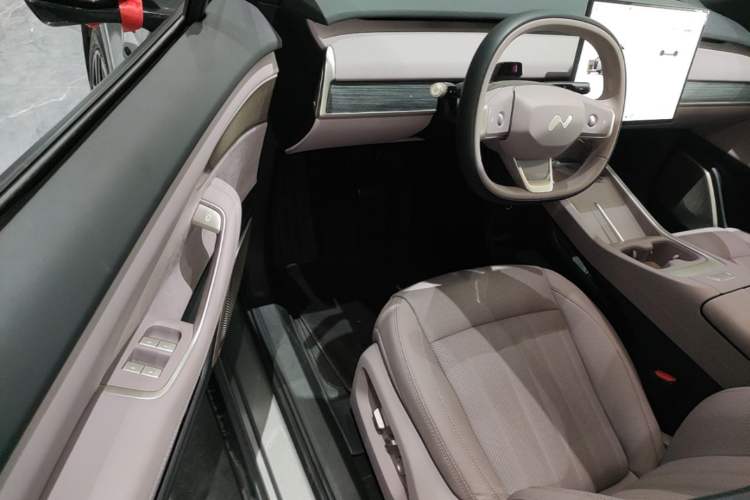 Used ONVO L60 2025 Model—60 kWh Rear-Wheel-Drive Version Driver Seat