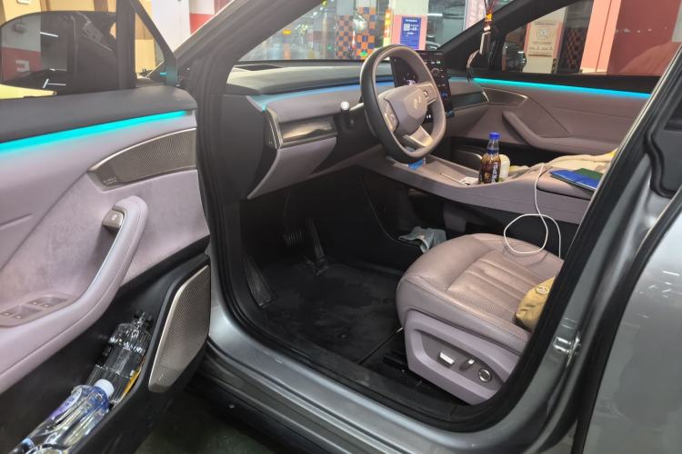 Used ONVO L60 2025 Model—85 kWh Rear-Wheel-Drive Version Driver Seat