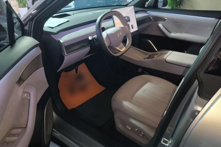 Used ONVO L60 2025 Model—60 kWh Rear-Wheel-Drive Version Driver Seat