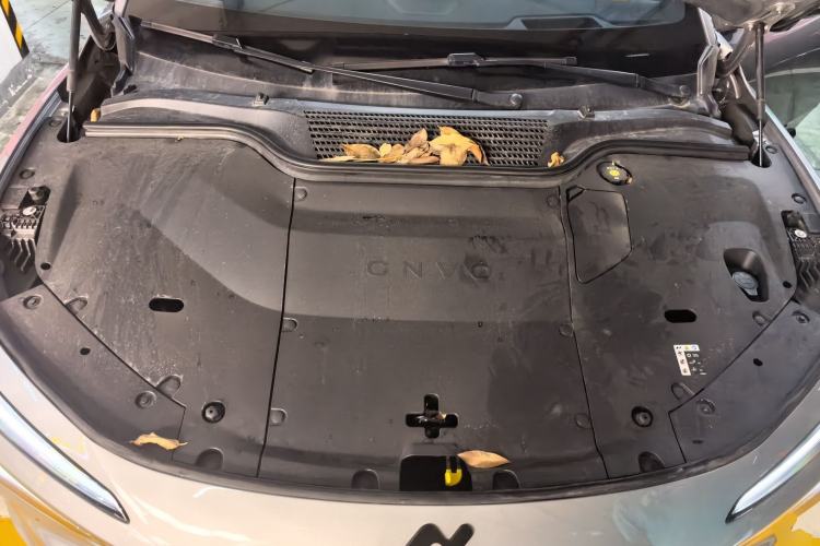 Used ONVO L60 2025 Model—85 kWh Rear-Wheel-Drive Version Engine Bay