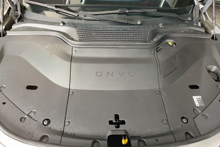 Used ONVO L60 2025 Model—60 kWh All-Wheel-Drive Version Engine Bay